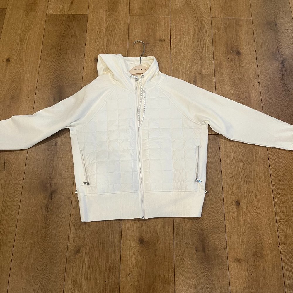 White Old Navy Athleisure Running Jacket Size L